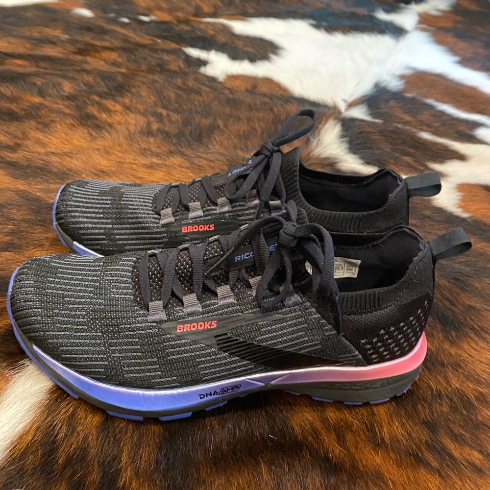 Brooks Ricochet 2 size 8.5